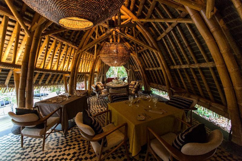 Sundy Praia Lodge Santo Antonio Bagian luar foto